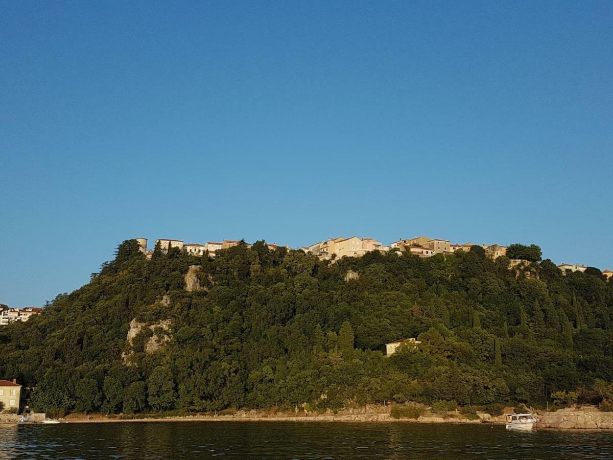 Villa Masha 오미살즈 외부 사진